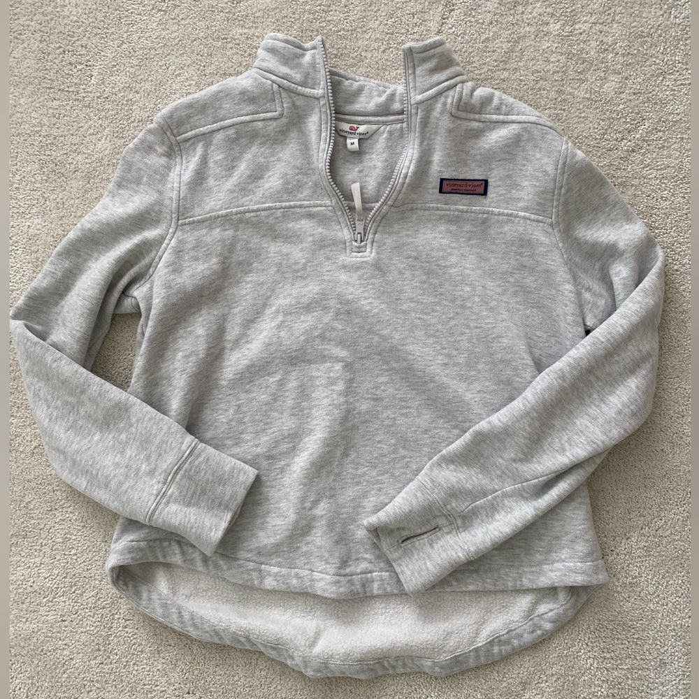 Vineyard Vines women’s quarter zip sweatshirt - size medium